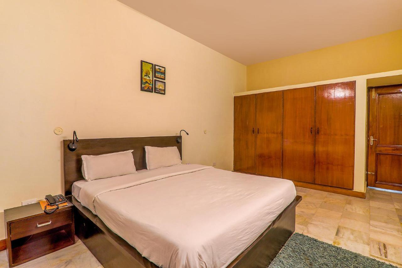 Hotel Executive Hasanganj エクステリア 写真
