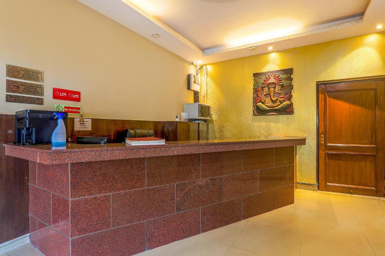 Hotel Executive Hasanganj エクステリア 写真