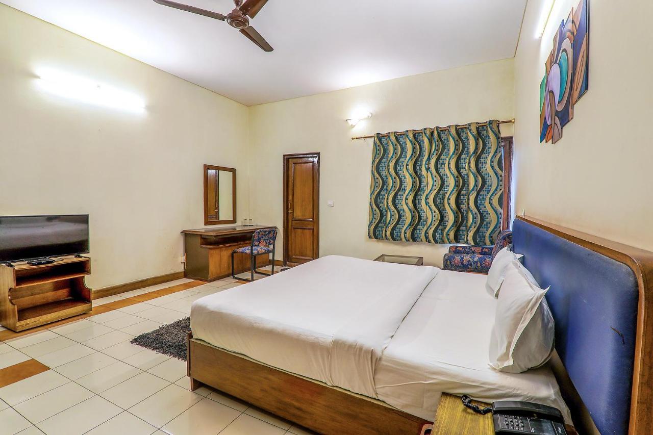 Hotel Executive Hasanganj エクステリア 写真