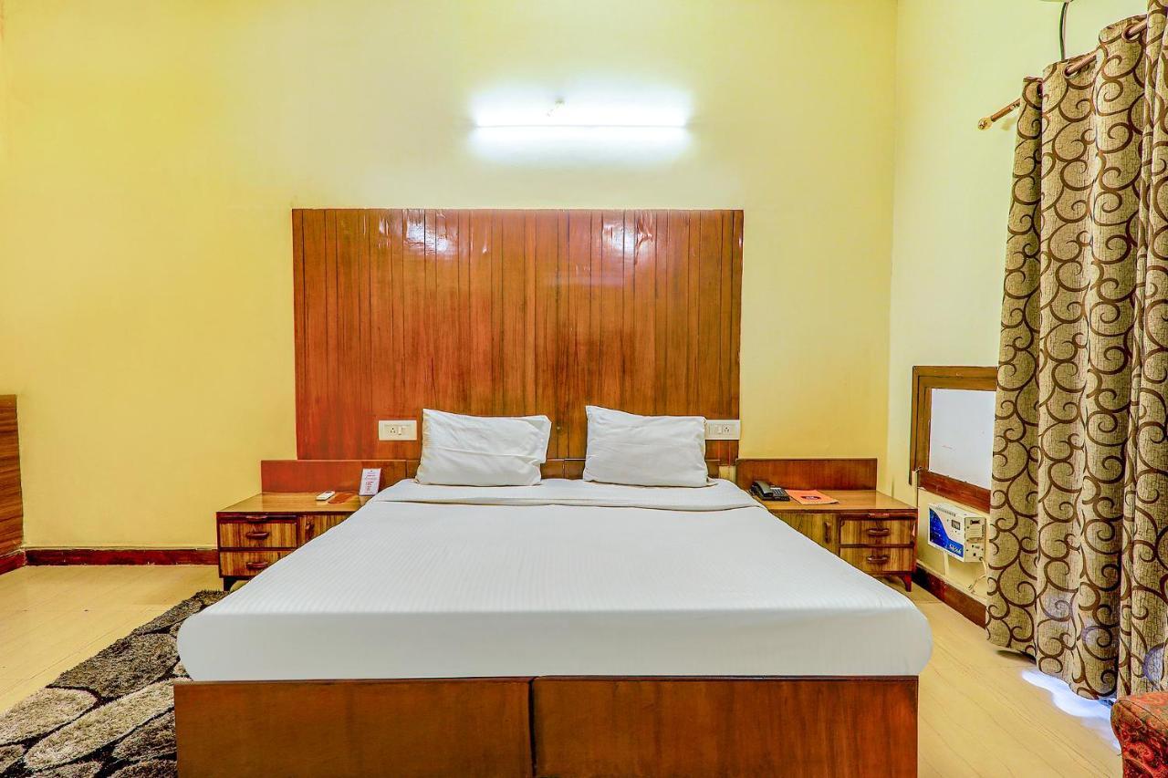 Hotel Executive Hasanganj エクステリア 写真